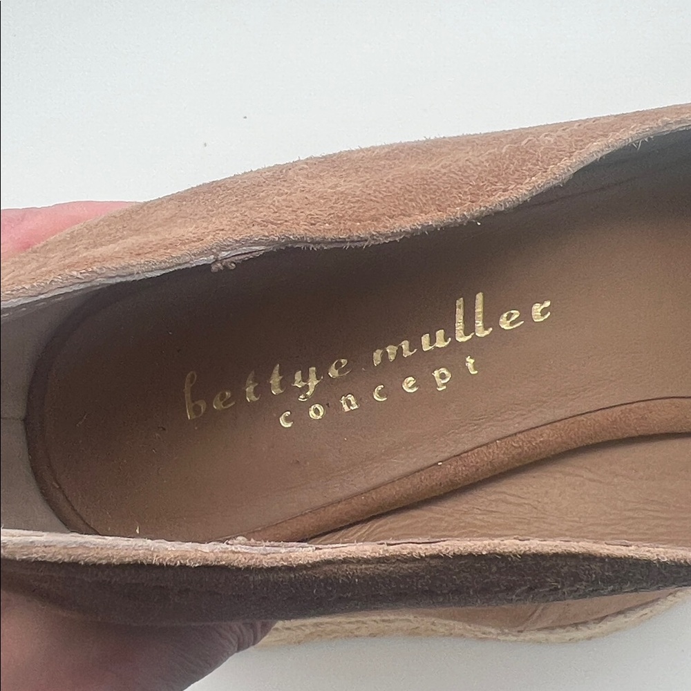 Bettye Muller Concept Reese Beige Leather Espadrille Wedge Shoes 8M - Picture 6 of 7